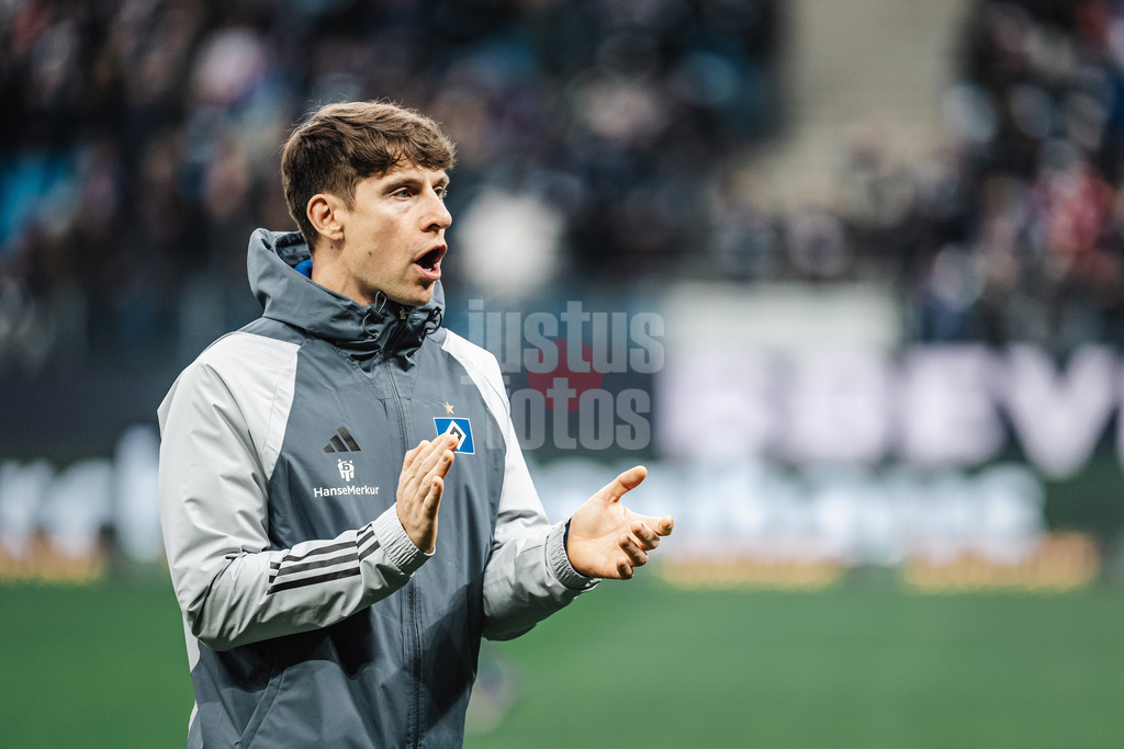 Fußball | Männer | Saison 2024/2025 | 2. Fußball-Bundesliga | 15. Spieltag | Hamburger SV vs. SV Darmstadt 98 | 08.12.2024 | Co-Trainer Loic Fave (HSV)