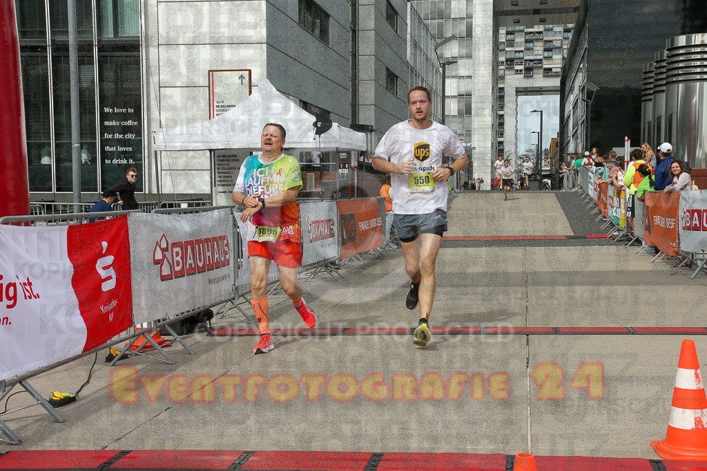 250920_1324_EX1_4393 | Sportfotografie im Rhein-Sieg Kreis, Köln, Bonn, NRW, Rheinland Pfalz, Hessen, etc. Unser Tätigkeitsfeld umfasst den Laufsport vom Volkslauf über den Marathon, Duathlon, Triathon bis zum Ultralauf wie Kölnpfad Ultra oder Schindertrail.