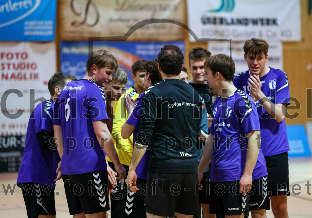 2022-11-12_095_SpVgg_Altenerding_III_gegen_TV_Altoetting_II | Erding, Deutschland, 12.11.2022:
Handball, Bezirksklasse Männer 2022 / 2023, 4. Spieltag, SpVgg Altenerding III gegen TV Altötting II, Endergebnis: 32:25

Foto: Christian Riedel / fotografie-riedel.net