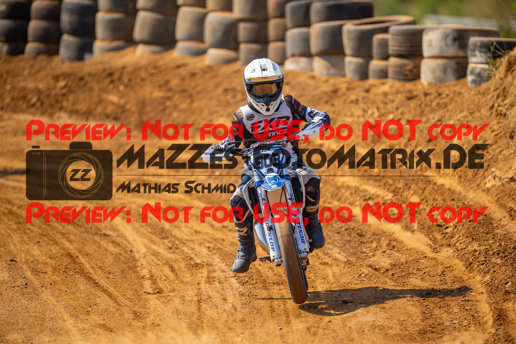 MaZZes-Fotomatrix-20260815-605189 | ROOKIES