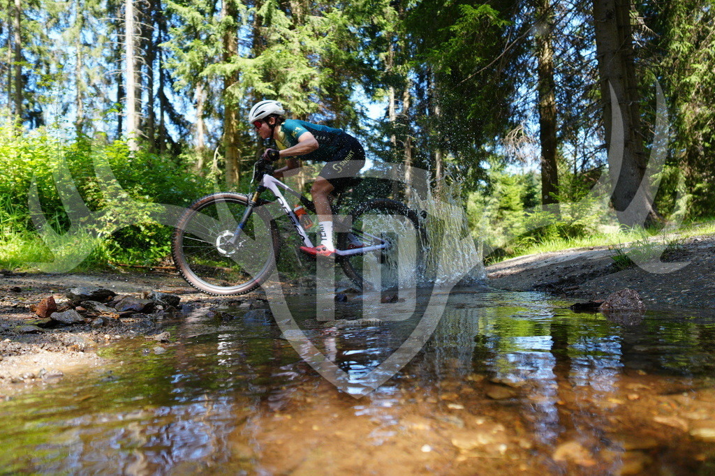 FC604484 | Fotogalerie der Treibjagd im Dunkelwald - Dein MTB Etappenrennen im Erzgebirge - Realisiert mit Pictrs.com