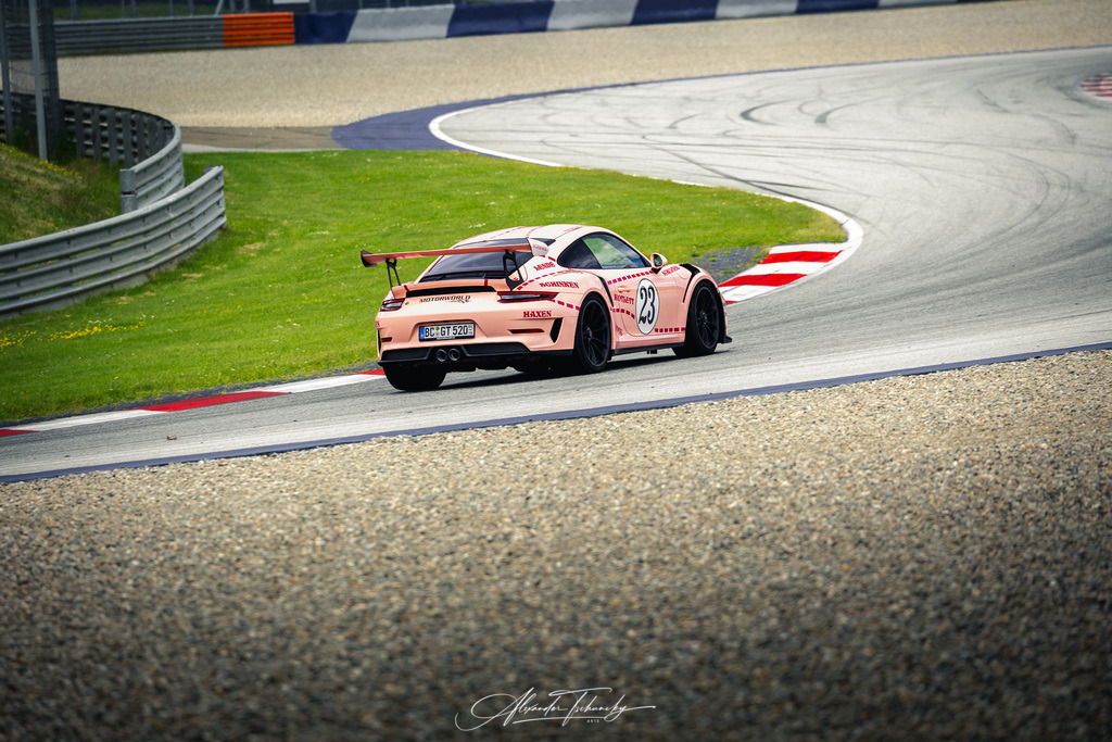 R6PZ1796 _Alexander Tschuncky | Entdecken Sie die faszinierende Welt von Alexander Tschuncky Arts: Kreative Fotografie, atemberaubende Automobilkunst und hochwertiger Bilderdruck. Lassen Sie sich inspirieren! - Realisiert mit Pictrs.com