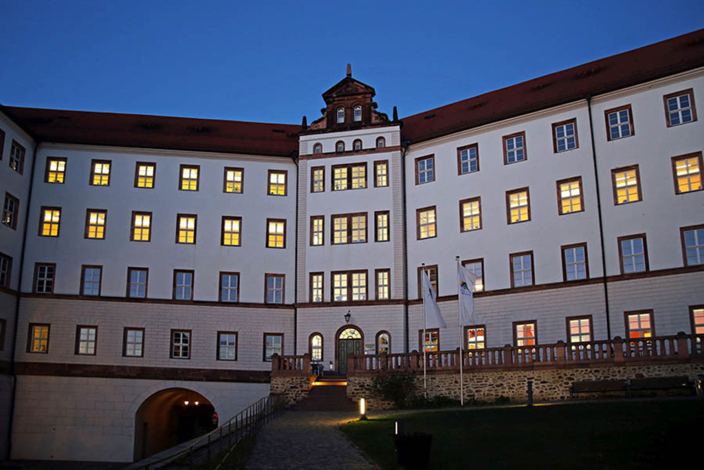 Colditz - DJH Jugendherberge Schloss Colditz | Entdecke über 20 Kategorien Leipzig-Motive: Foto-Downloads, hochwertige Poster, Leinwand- & Fine-Art-Prints. Jetzt Lieblingsfoto im Bildlexikon Leipzig Shop bestellen!