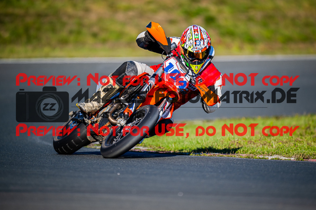 MaZZes_FotoMatrix_220904_5818 | S3