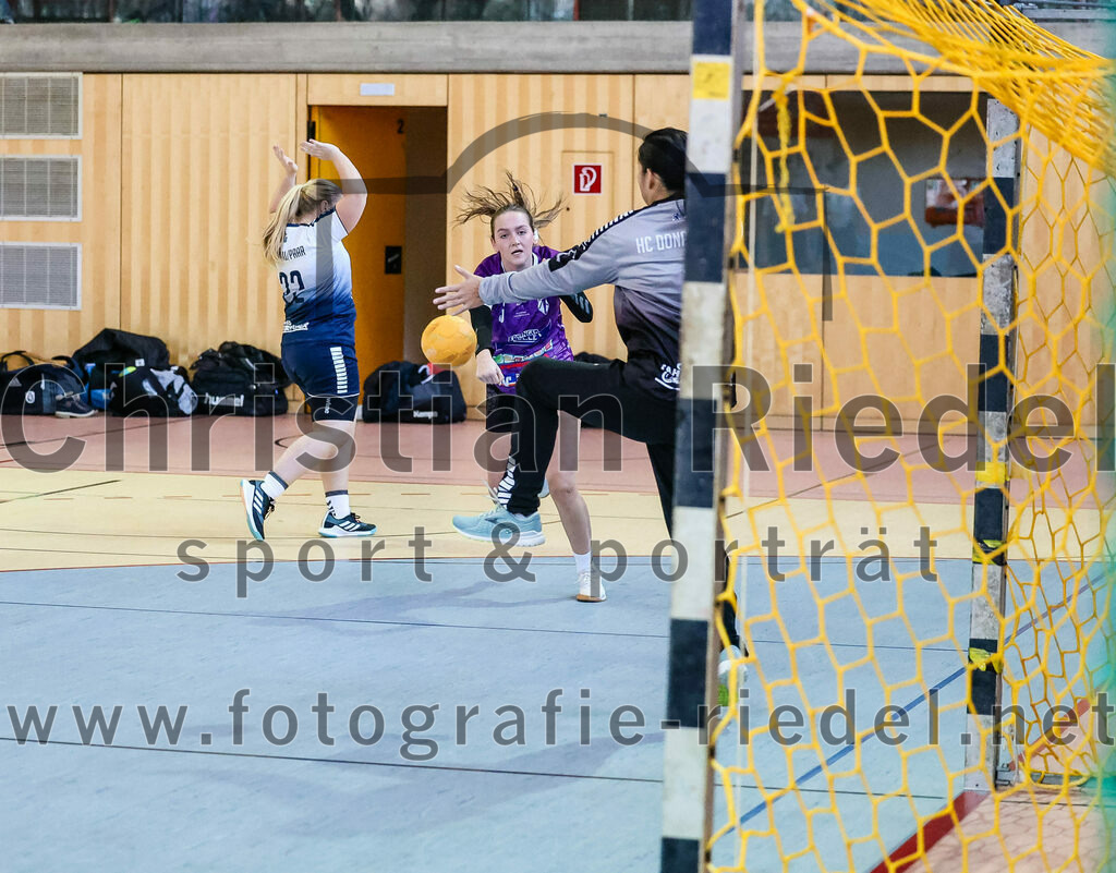 2023-12-16_072_SpVgg_Altenerding_gegen_HC_Donau-Paar_II | Erding, Deutschland, 16.12.2023:
Handball, Bezirksoberliga Frauen Altbayern 2023 / 2024, 10. Spieltag, SpVgg Altenerding gegen HC Donau/Paar II, Endergebnis: 22:22

Foto: Christian Riedel / fotografie-riedel.net