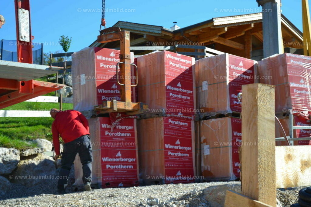 bib-lg01-baustelleneinrichtung-0088 | Nach LV-Leistungsgruppen sortierte Detailfotos über den Bau eines Hauses. Alle Hausbau-Bilder direkt vom Urheber und Autor der Website Haus-Selber-Bauen.com