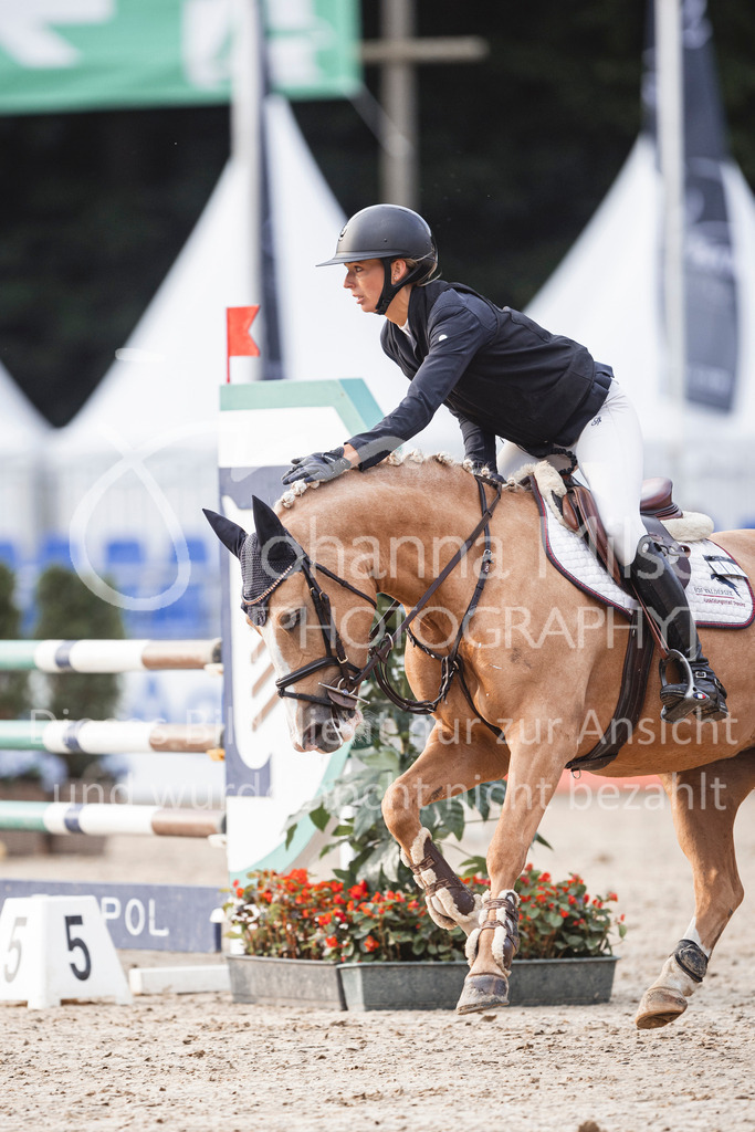 240906_BuCha_PonyA-5j-132 | Deine schönsten Turniermomente als professionelle Fotos! Entdecke hochwertige Pferdesport-Fotografie im Online-Shop. Jetzt Fotos finden & bestellen!