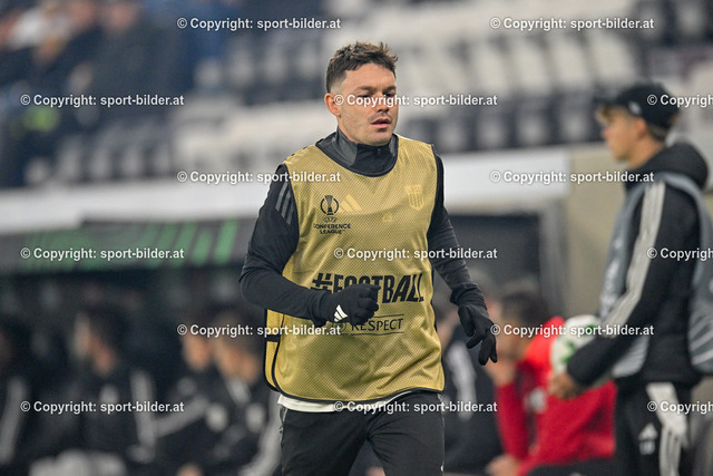 AUT, Fussball UEFA Conference League MD1, LASK (AUT) vs Djurgardens IF (SWE) | 03.10.2024, Oberoesterreich Arena Linz, AUT, UEFA Conference League MD1, LASK (AUT) vs Djurgardens IF (SWE), im Bild Florian Flecker of Lask// UEFA Conference League MD1, LASK Linz (AUT) vs Djurgardens IF (SWE) in Linz, Austria on 2024/10/03