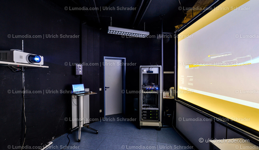 _ulrichschrader.com-144 | Stockfoto und Bilderpool mit Bildmaterial aus Deutschland, dem Harz, Halberstadt, Quedlinburg, Wernigerode und weltweit. Qualitativ hochwertige und professionelle Fotos anschauen und kaufen. - Realisiert mit Pictrs.com