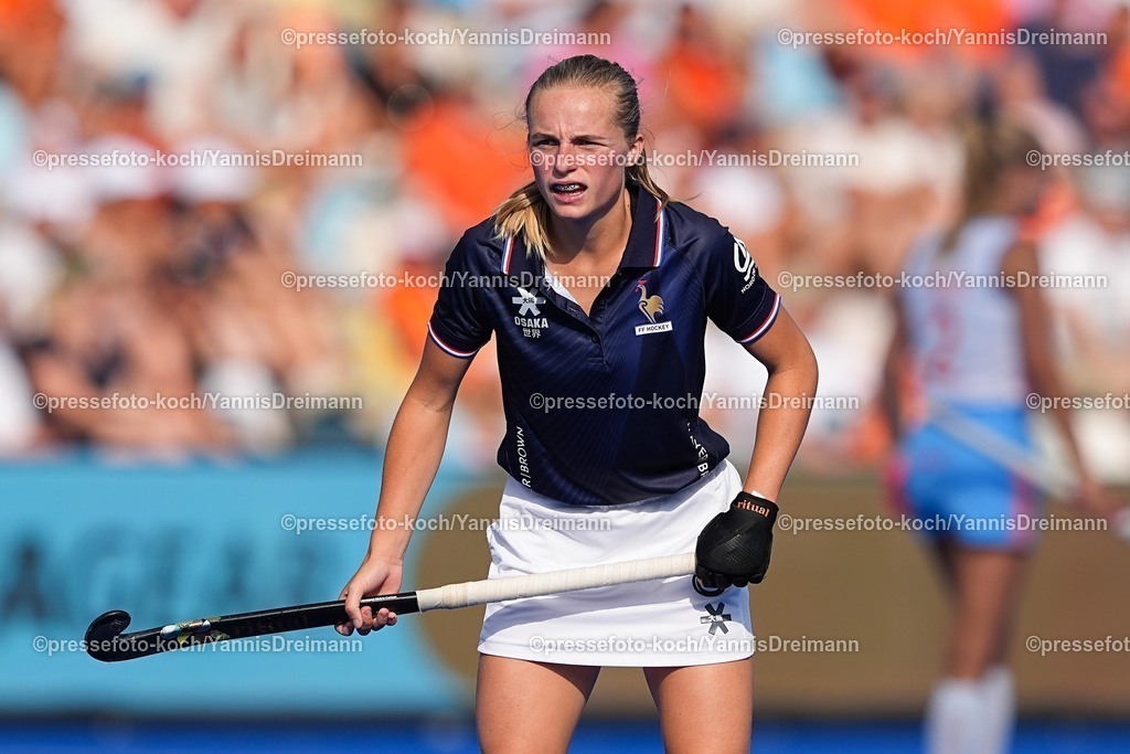xydrx13082503040 | 13.08.2025, xydrx, Frauen EuroHockey Championship 2025, Gruppenphase, Gruppe A, Niederlande - Frankreich, Sparkassenpark Mönchengladbach: Yohanna Lhopital (FRA #8)