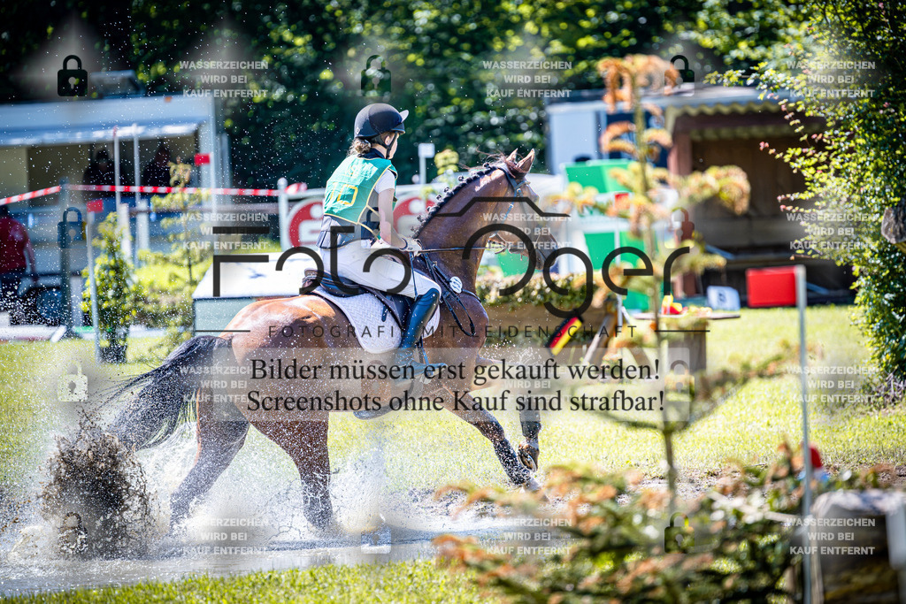 A1_Vielseitigkeitsturnier Melle Oldendorf-15c-0146 | Entdecke hochwertige Reitturnierfotos von Foto Oger. Professionell, emotional und authentisch – jetzt Lieblingsmomente im Shop bestellen.Deutschlandweite Turnierfotografie. - Realisiert mit Pictrs.com