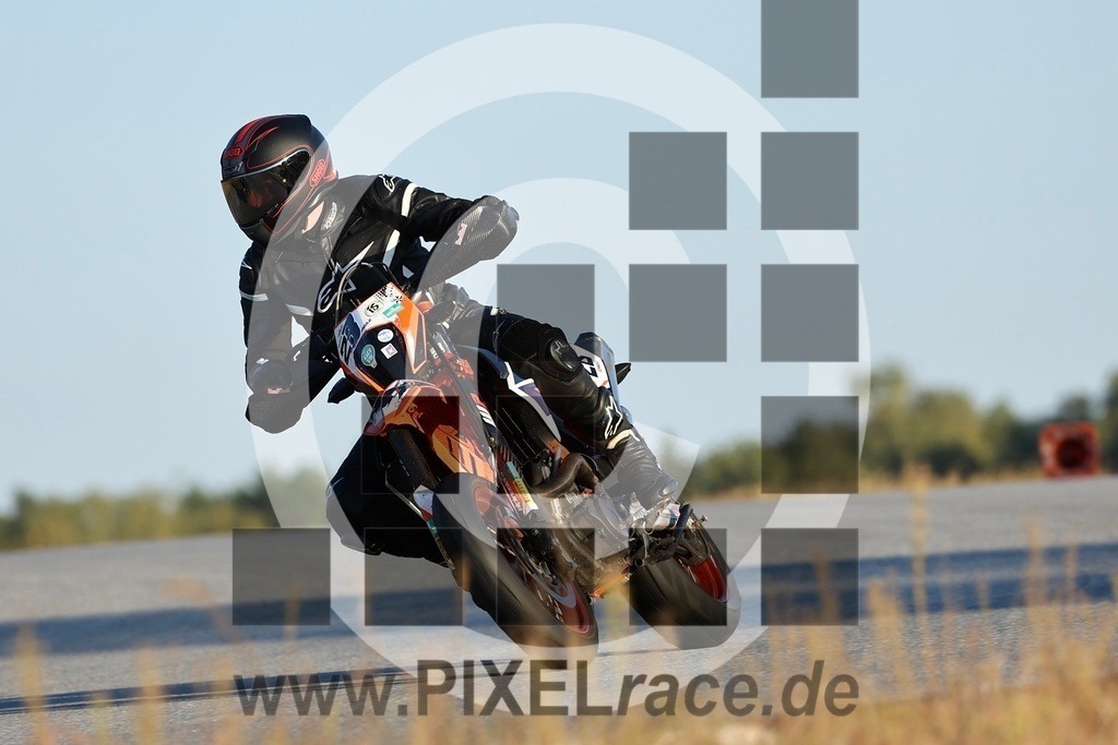 0023-20240921_13242 | Schöne Erinnerungen an spannende Momente - das festzuhalten ist unser Job. PIXELrace.de ist seit 2003 auf den Rennstrecken Europas unterwegs um die Action draußen beim Fahren und die wunderbare Stimmung imm Fahrerlager für euch einzufangen.