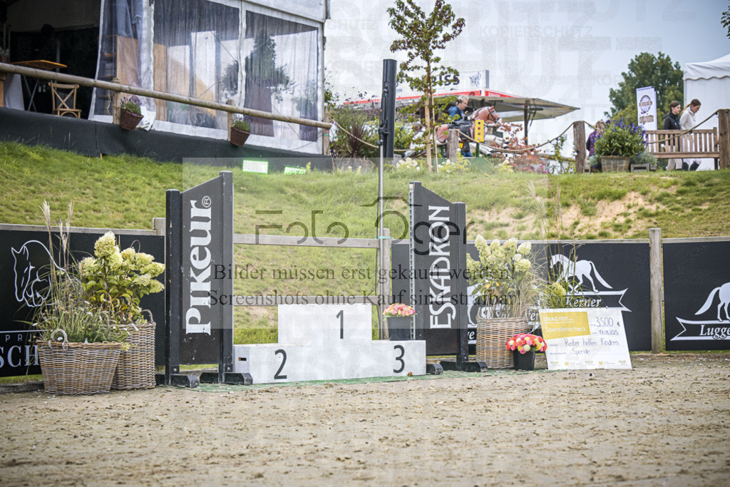 DOS_0004 | Entdecke hochwertige Reitturnierfotos von Foto Oger. Professionell, emotional und authentisch – jetzt Lieblingsmomente im Shop bestellen.Deutschlandweite Turnierfotografie. - Realisiert mit Pictrs.com