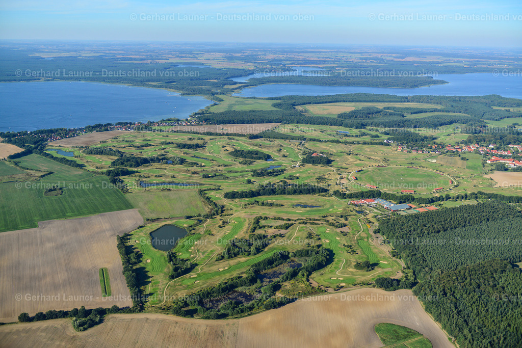 3638382 | GöHREN-LEBBIN 25.08.2016 Gelände des Golfplatz - Kreis der Golfschule Fleesensee am Tannenweg in Göhren-Lebbin im Bundesland Mecklenburg-Vorpommern, Deutschland. Weiterführende Informationen bei: Golfschule. // Grounds of the golf course - district of the Fleesensee golf school on Tannenweg in Goehren-Lebbin in the state Mecklenburg - Western Pomerania, Germany. Further information at: Golfschule. Foto: Gerhard Launer