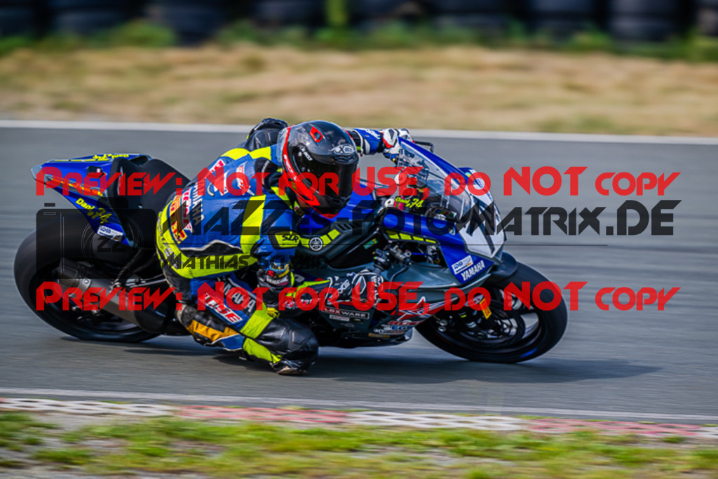 MaZZes_FotoMatrix_220722_7832 | IDM1000