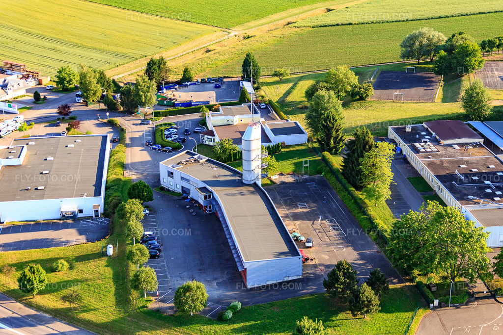 Aerial view: Center de Secours de Soultz sous foret in Soultz-sous-Forêts in the state Bas-Rhin, France. – Photo: IMG_080213.jpg taken on 06/05/2015 by Werner Riehm/FLY-FOTO.com – Resolution of the original: 5250 x 3500 px