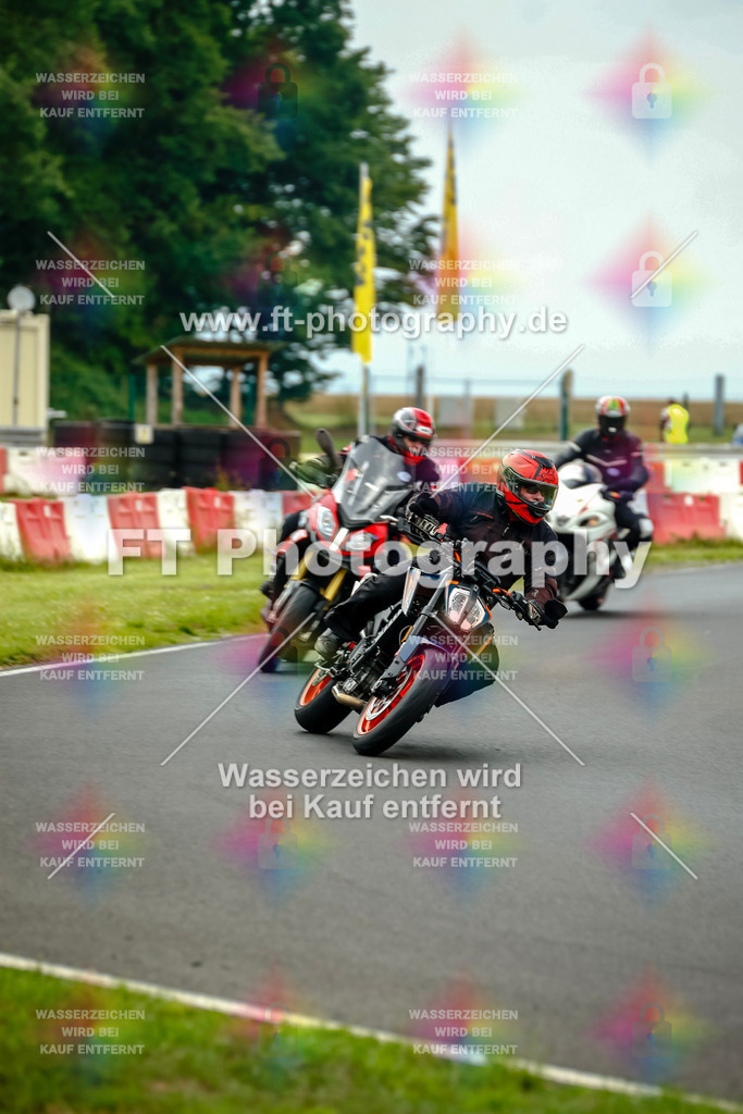 VBK-4175 | Hier findet Ihr Bilder von Touristenfahrten auf der Nürburgring Nordschleife oder von anderen Veranstaltungen die ich besucht habe. Viel Spass beim Durch Schauen 