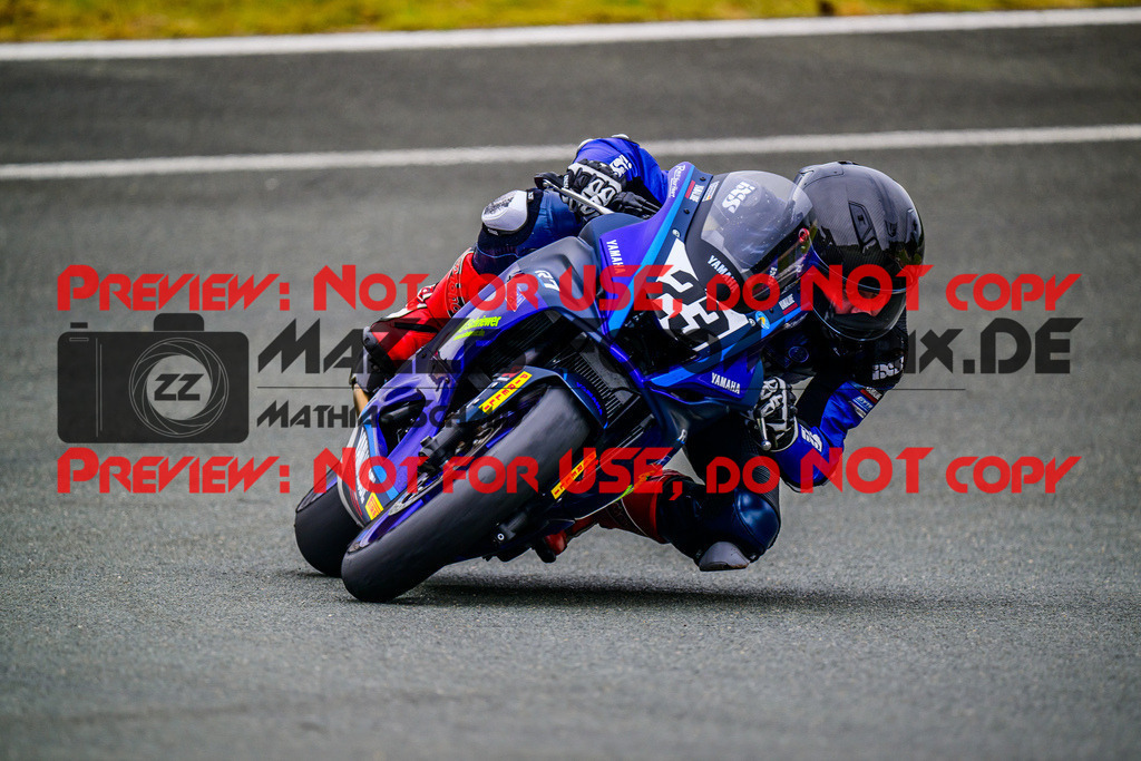 MaZZes_FotoMatrix_240726_6007705_2247 | R7