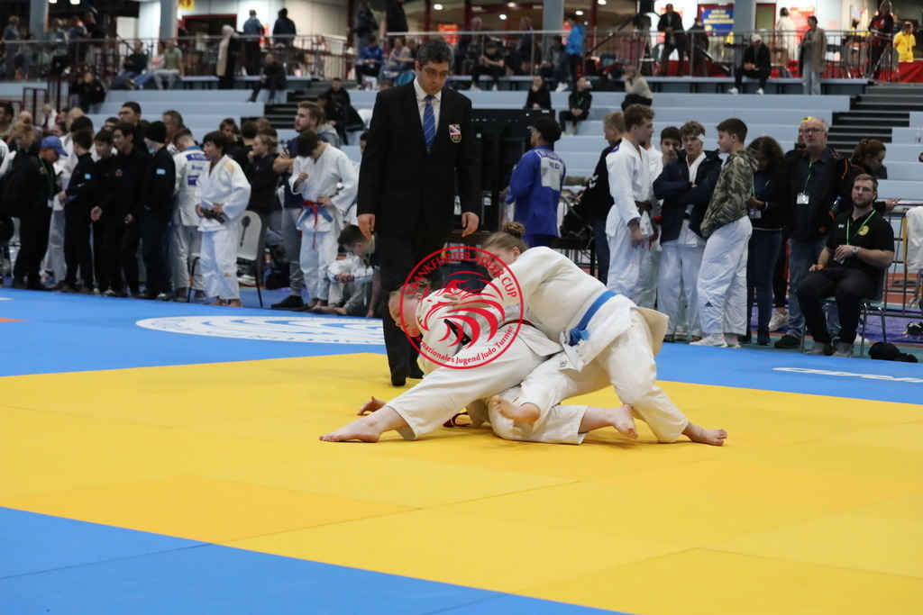 1J7A2587 | Fotos vom Adler Cup - Pictures from Adler Cup

Hier findet Ihr alle Eindrücke und großen Momente der Adler Cup Wochenenden. Here you will find all impressions and great moments of the Adler Cup weekends. - Realisiert mit Pictrs.com