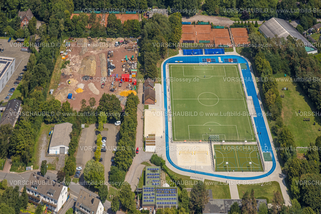 Bottrop250802484 | Luftbild, Fußballstadion des SV 1911 Bottrop e. V., Sportplatz mit Baustelle und Neubau Sportpark Weywiesen Padel Tennis und  Pickleball, rechts Bogenschießplatz des Bogensport Club Bottrop, Eigen, Bottrop, Ruhrgebiet, Nordrhein-Westfalen, Deutschland