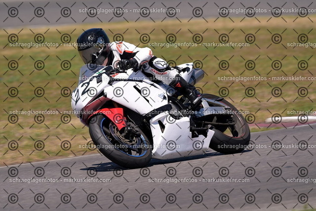 26bt04-1436 | markuskiefer.com - Realisiert mit Pictrs.com