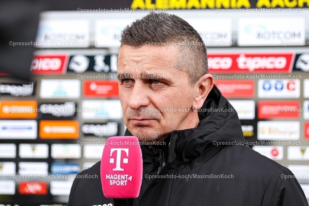 xKWIx21022601013 | 21.02.2026, xKWIx, Fußball, 3. Liga, Alemannia Aachen - SC Verl, Tivoli: Mersad Selimbegovic (Alemannia Aachen Cheftrainer) Photo: xKamilxWilkowskixPressefotoKochx