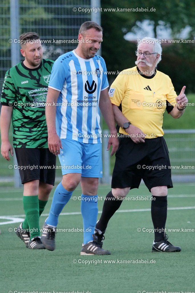 Fußball Kreispokal 25/26 Ü 32 : Spiel um Platz 3 : SV 08/29 Friedrichsfeld - SV Ringenberg AH  2 : 1 | Fußball Kreispokal 25/26 Ü 32 : Spiel um Platz 3 : SV 08/29 Friedrichsfeld - SV Ringenberg AH  2 : 1Spielort : Voerde Friedrichsfeld - Realisiert mit Pictrs.com