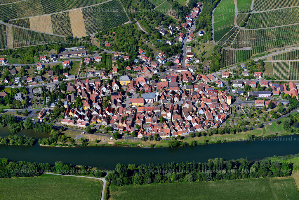 3650351 | FRICKENHAUSEN AM MAIN 31.08.2016 Altstadtbereich und Innenstadtzentrum  in Frickenhausen am Main im Bundesland Bayern, Deutschland // Old Town area and city center  in Frickenhausen am Main in the state Bavaria, Germany Foto: Gerhard Launer
