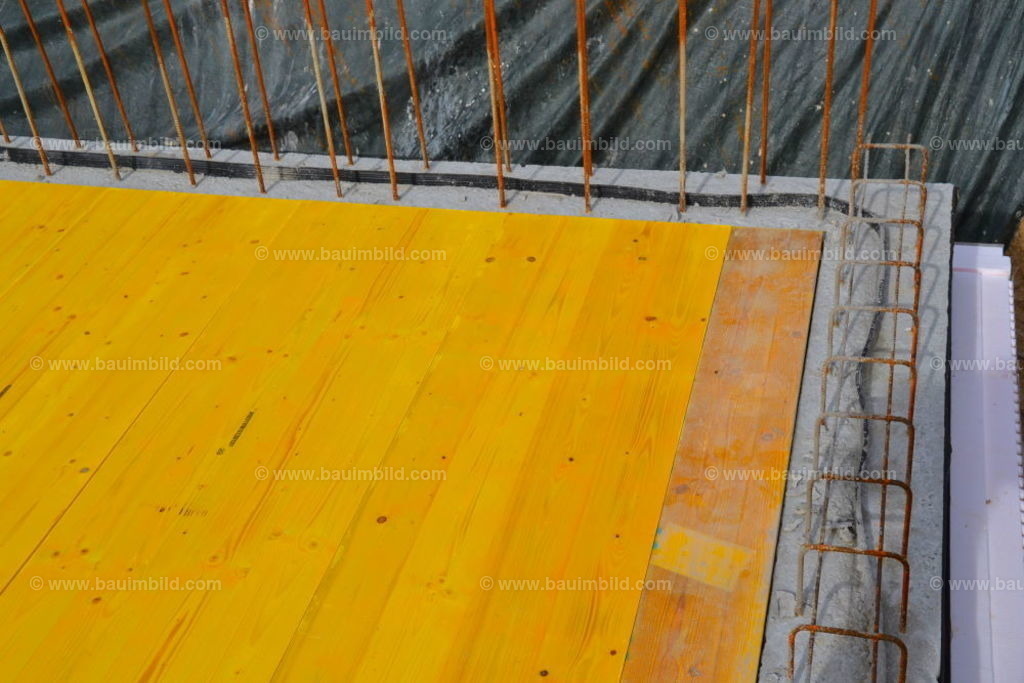 bib-lg04-betonarbeiten-0244 | Nach LV-Leistungsgruppen sortierte Detailfotos über den Bau eines Hauses. Alle Hausbau-Bilder direkt vom Urheber und Autor der Website Haus-Selber-Bauen.com