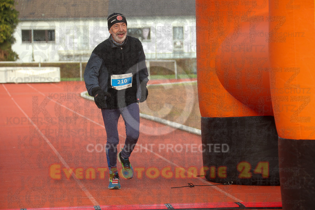 230129_1124_EX1_4849 | Sportfotografie im Rhein-Sieg Kreis, Köln, Bonn, NRW, Rheinland Pfalz, Hessen, etc. Unser Tätigkeitsfeld umfasst den Laufsport vom Volkslauf über den Marathon, Duathlon, Triathon bis zum Ultralauf wie Kölnpfad Ultra oder Schindertrail.