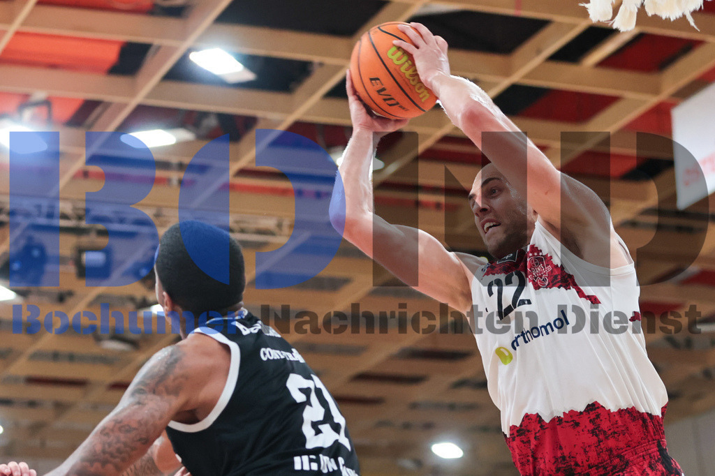 SES_LEVWOL20250525-26 | bond - Realisiert mit Pictrs.com