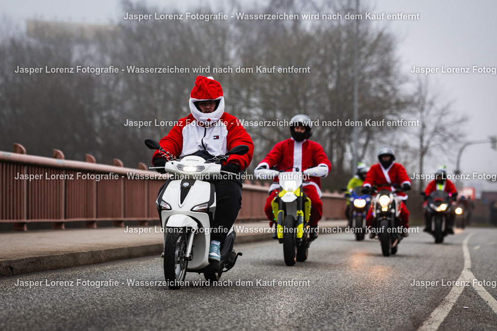 X-Mas Ride I Kiel I 2025 | Jasper Lorenz Fotografie - Realisiert mit Pictrs.com