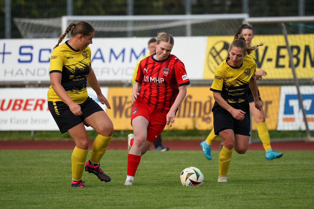 Fußball I FRAUEN I Saison 2025-2026 I Freundschaftsspiel I SGM Ebnat-Waldhausen - 1FC Heidenheim 1846 2 I_250823_5572 | Fotopresso – Sportfotografie in Heidenheim & Umgebung. Professionelle Sportfotografie für unvergessliche Momente. Dynamische Action-Shots, emotionale Szenen & hochwertige Bilder. - Realisiert mit Pictrs.com