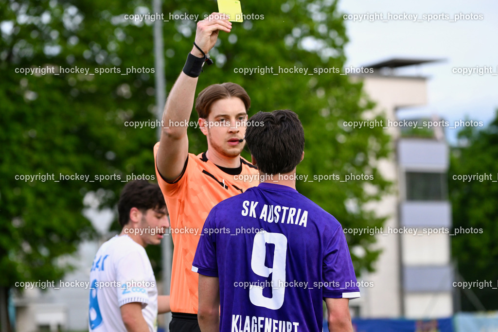 SAK vs. Austria Klagenfurt Amateure | Christoph Günter Messner Referee, Gelbe Karte, #9 Armin Kasupovic Austria Klagenfurt Amateure, SAK vs. Austria Klagenfurt Amateure, SAK vs. Austria Klagenfurt Amateure am 08.05.2026 in Klagenfurt (Sportpark Welzenegg), Austria, (Photo by Bernd Stefan)