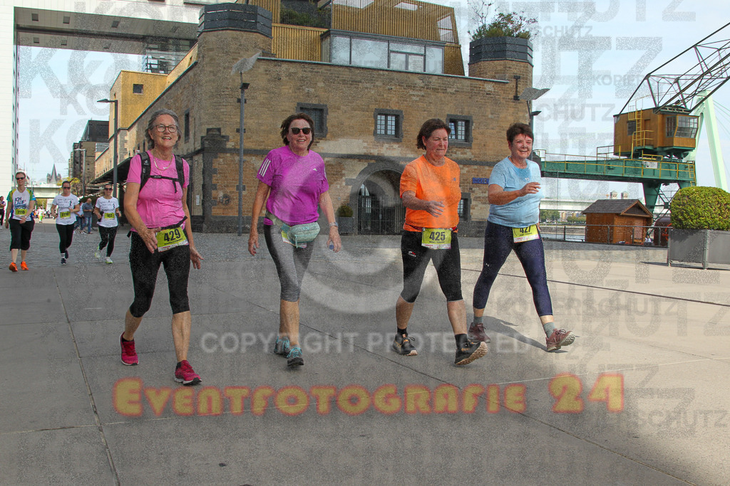 250920_1344_EV4_6578 | Sportfotografie im Rhein-Sieg Kreis, Köln, Bonn, NRW, Rheinland Pfalz, Hessen, etc. Unser Tätigkeitsfeld umfasst den Laufsport vom Volkslauf über den Marathon, Duathlon, Triathon bis zum Ultralauf wie Kölnpfad Ultra oder Schindertrail.