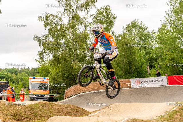 BayBMX2026-04991 | Fotogalerie von Thomas Dettweiler mit Eventbildern und lizenzfreien Fotos. Perfekt als Wandbild, für Büro, Website oder private Nutzung. - Realisiert mit Pictrs.com