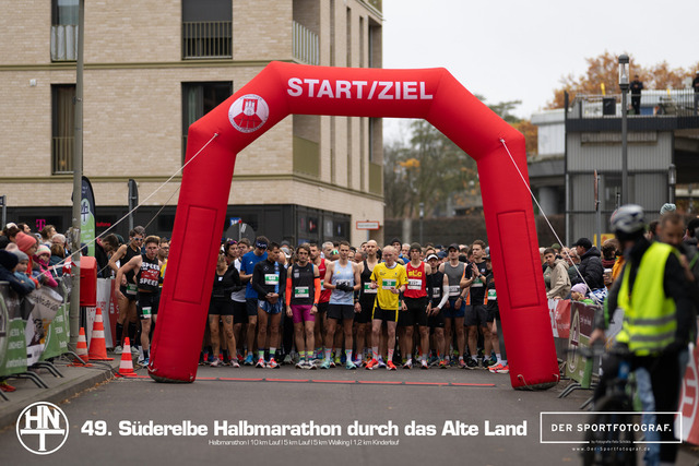 Süderelbe Halbmarathon 2025 I 09.11.2025 I Fotograf_DerSportfotograf.I 00293 | Der Sportfotograf. - Realisiert mit Pictrs.com