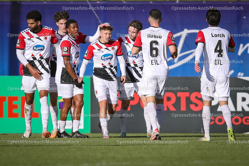 Koe3Liga27012401020 | 27.01.2024, Köln, Fußball, bwin 3. Liga Herren, Sportpark Höhenberg, 23. Spieltag, Saison 2023 2024, FC Viktoria Köln – SpVgg Unterhaching: Torjubel nach dem 2:0 durch Luca Marseiler (Viktoria Köln). 
DFB regulations prohibit any use of photographs as image sequences and or quasi-video.