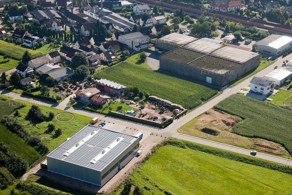 Luftbild: Werksgelände Muffenrohr GmbH im Ortsteil Hatzenweier in Ottersweier im Bundesland Baden-Württemberg in Deutschland. Foto: IMG_31697.jpg vom 20.08.2010 durch Werner Riehm/FLY-FOTO.de
