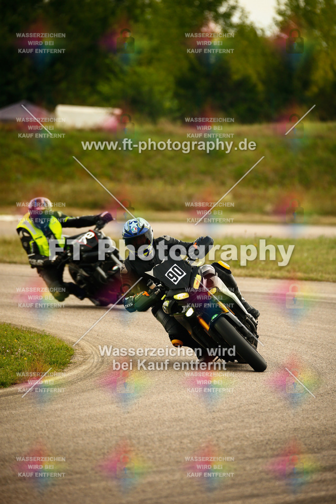 _MOT8104 | Hier findet Ihr Bilder von Touristenfahrten auf der Nürburgring Nordschleife oder von anderen Veranstaltungen die ich besucht habe. Viel Spass beim Durch Schauen 