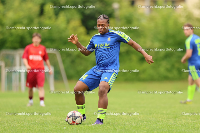 Fußball I Junioren I Kreispokal Lübeck I Finale I JSG Concordia Lübeck - TSV Siems I 09.06.2025.054 | Uyiosa Odiase (14, JSG Concordia Lübeck) - Realisiert mit Pictrs.com