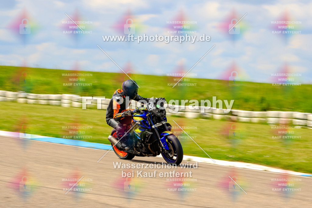 MotoTeam-0632 | Hier findet Ihr Bilder von Touristenfahrten auf der Nürburgring Nordschleife oder von anderen Veranstaltungen die ich besucht habe. Viel Spass beim Durch Schauen 