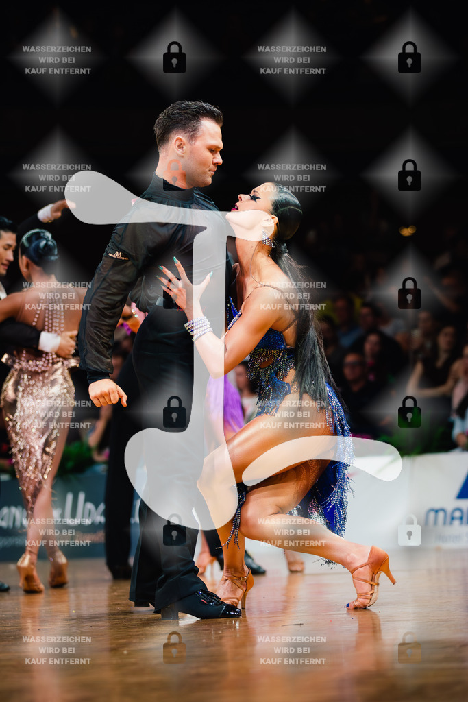 GOC 2025 - WDSF GrandSlam Latin 57th-62nd (138) Denis Gudovsky _ Marie Glistova (Czech Republic)-2025-08-23-1464 | Webshop for digital downloads and prints of dance sport, event & show photographer Julian Link - Realisiert mit Pictrs.com