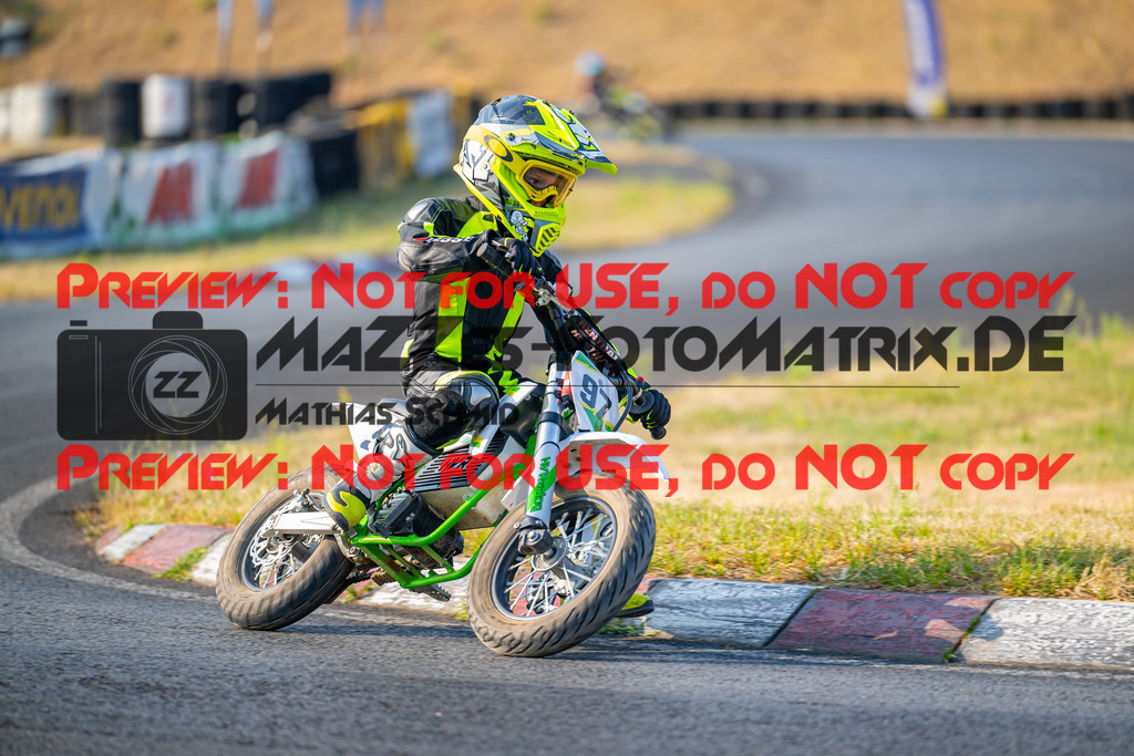 MaZZes-Fotomatrix-20260816-612322 | ROOKIES