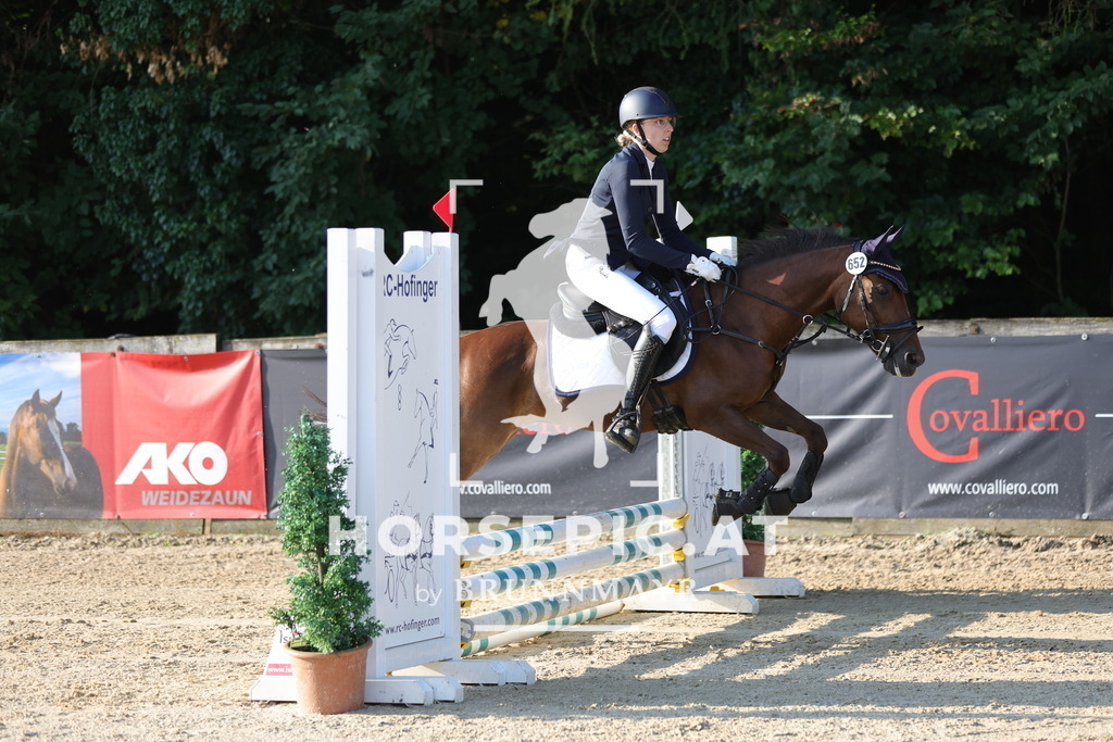 0P6A4044 | Willkommen bei Brunnmayr - Design & Fotografie – Ihrem Spezialisten für Reitturniere und Pferdeveranstaltungen in Oberösterreich, Salzburg und Bayern! Seit über 17 Jahren sind wir leidenschaftlich dabei.