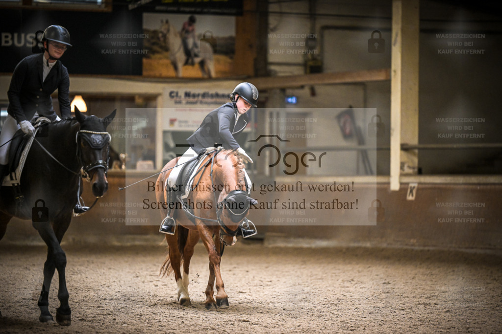 DOS_0585 | Entdecke hochwertige Reitturnierfotos von Foto Oger. Professionell, emotional und authentisch – jetzt Lieblingsmomente im Shop bestellen. - Realisiert mit Pictrs.com