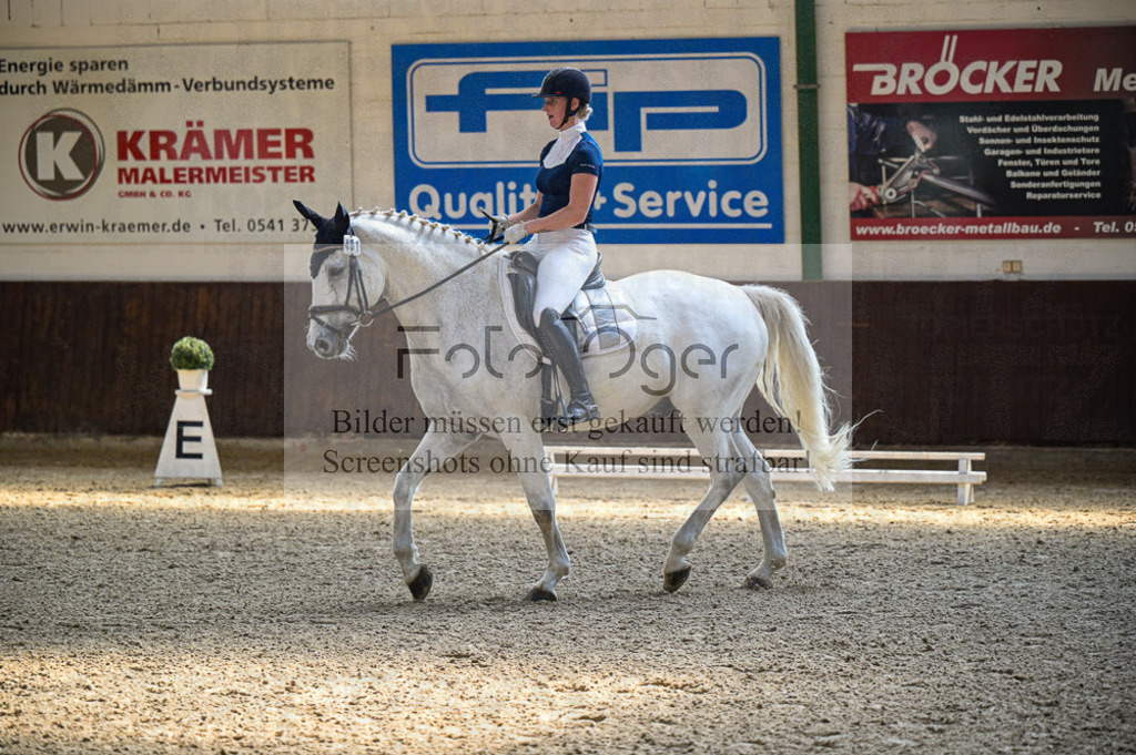 Reitturnier Voxtrup | Entdecke hochwertige Reitturnierfotos von Foto Oger. Professionell, emotional und authentisch – jetzt Lieblingsmomente im Shop bestellen.Deutschlandweite Turnierfotografie. - Realisiert mit Pictrs.com