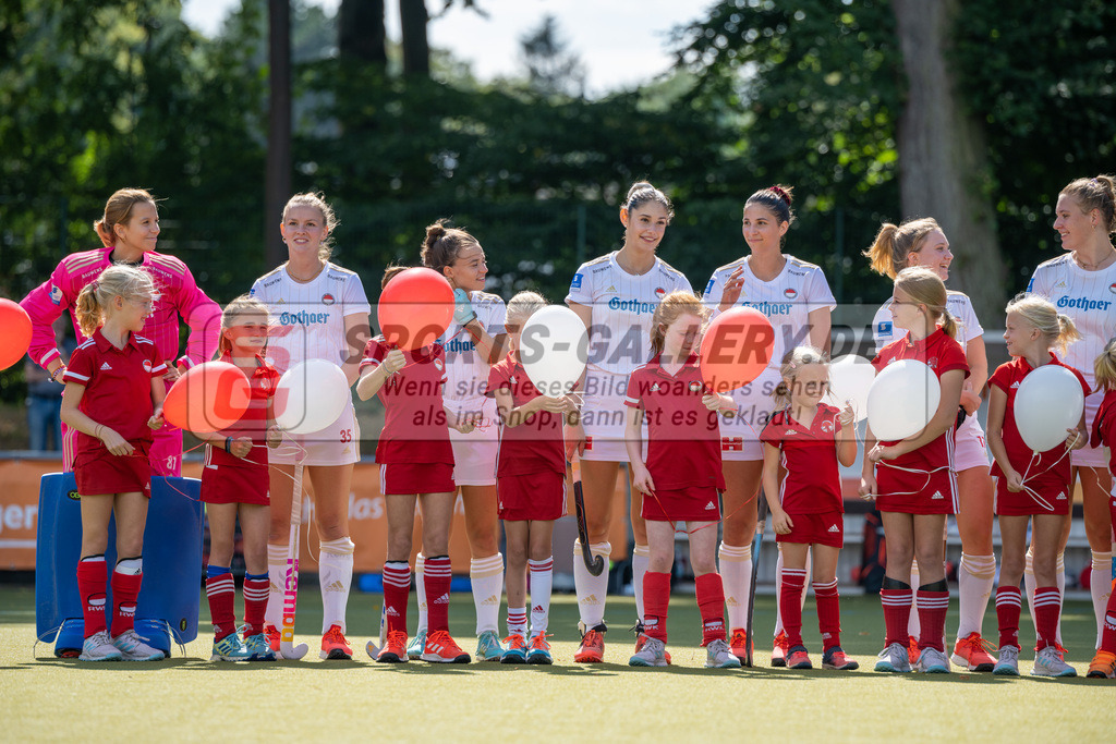 SFE_20220903_0045 | ; 1. Bundesliga Hockey Herren Rot-Weiss Köln - Bremer HC am 03.09.2022 in Köln (KTHC Stadion Rot-Weiss Köln Tennis and Hockey Club), Photo: Stephan Fehrmann 2022 (Sports-Gallery)