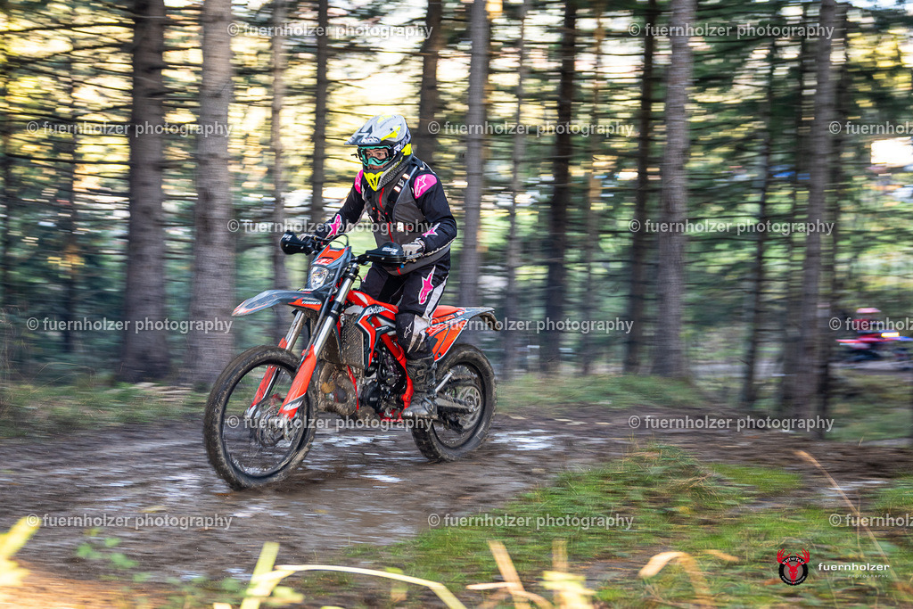 fuernholzer_251026-C1-38 | Fotografische Impressionen von der Red Stag Enduro Extreme by fuernholzer-photography.com. Endurosport in Österreich fotografisch festgehalten von fuernholzer. Auftragsfotografie für Private, Gewerbefotos und Industriefotografie. Eventfotografie, Sportfotografie und Motorsportfotografie. Anbieter von Fotoworkshops, Fototraining, fotografischen Vorträgen und Fotoseminaren.