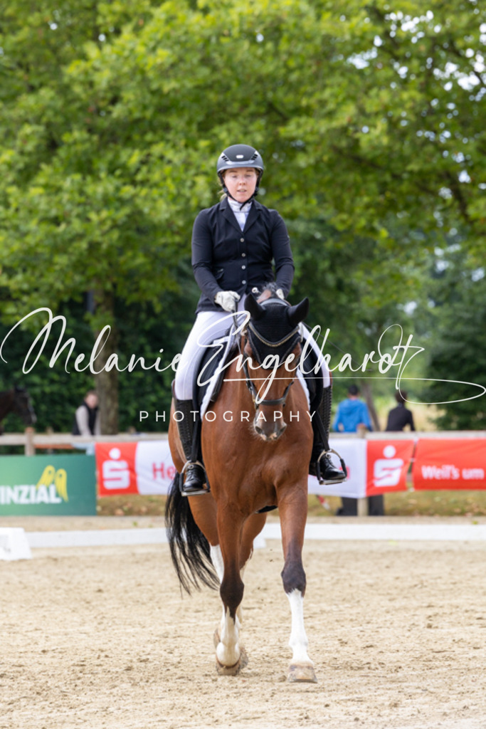 7I8A5590 | melanie-engelhardt-photography - Realisiert mit Pictrs.com